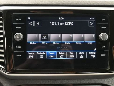 Used 2023 Volkswagen Atlas Cross Sport SE AWD/4WD image 19