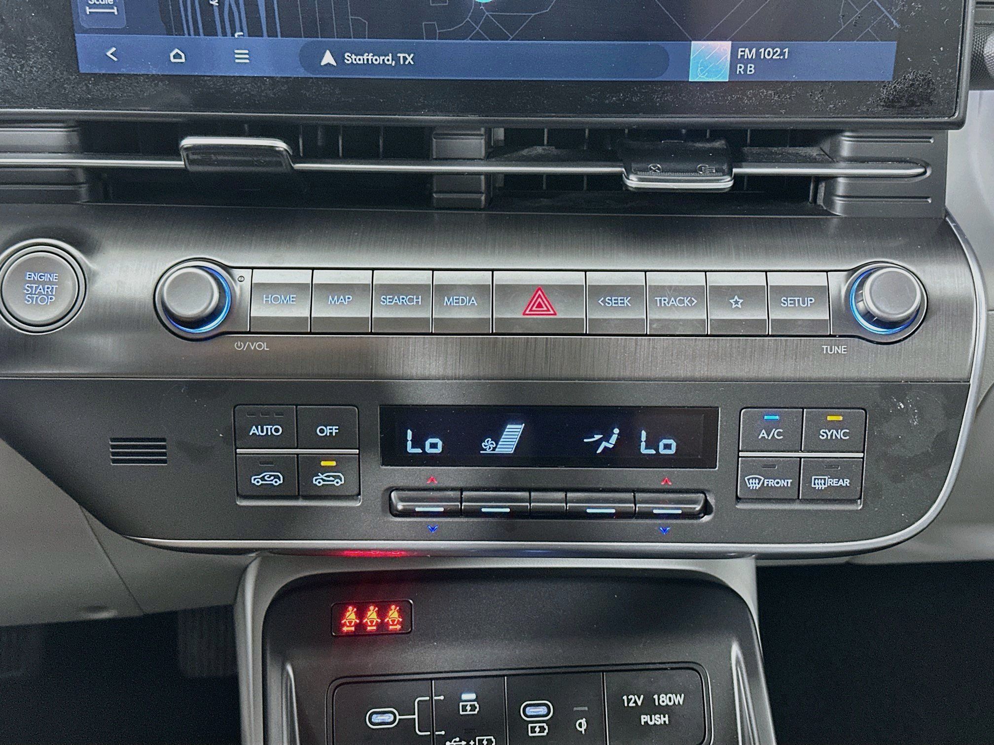 Used 2024 Hyundai Kona Limited FWD image 24