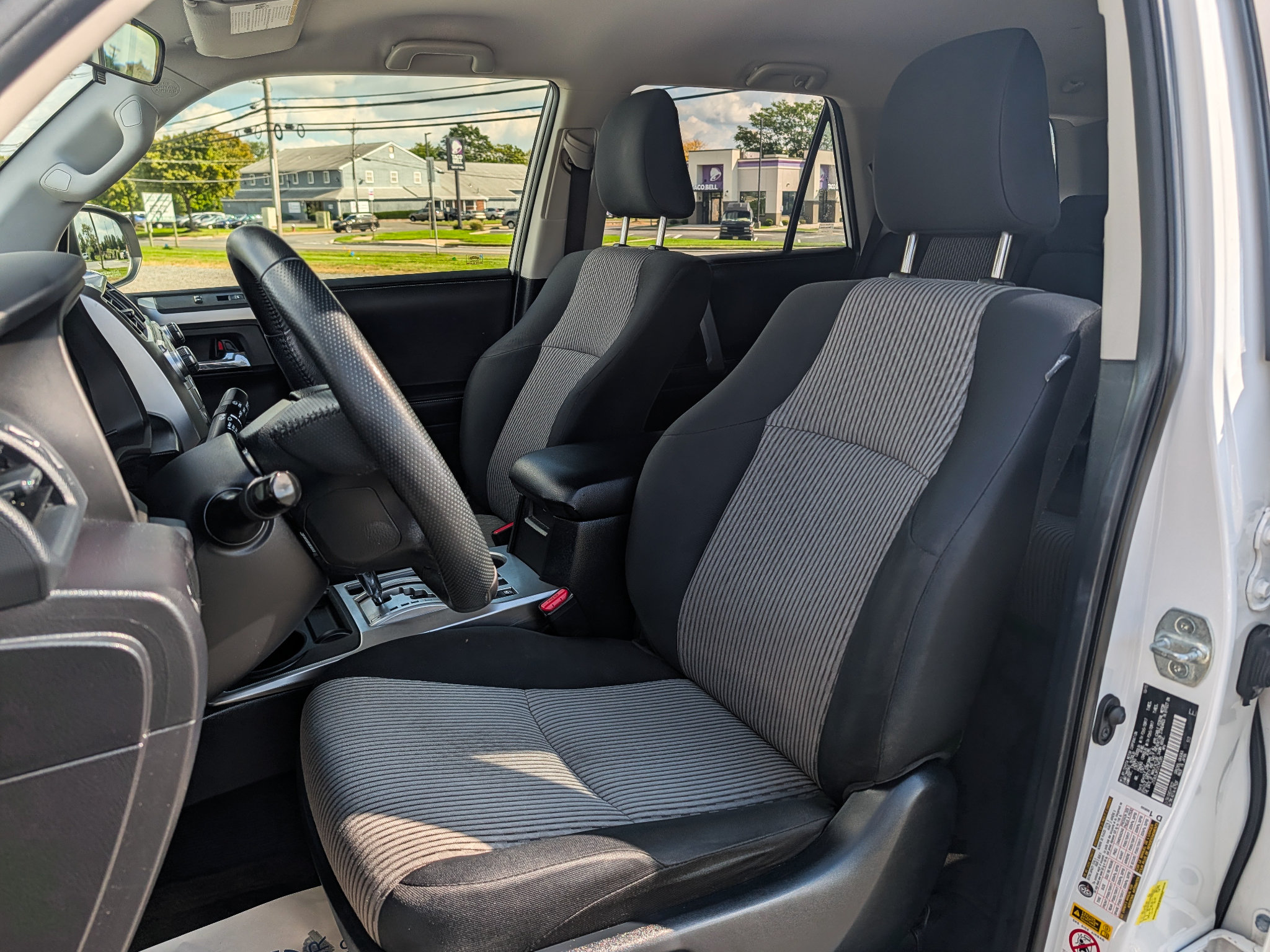Used 2016 Toyota 4Runner SR5 AWD/4WD image 14