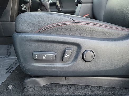 Used 2020 Toyota 4Runner TRD Off-Road Premium image 12