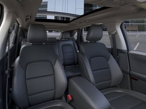 Used 2024 Ford Escape SE w/ PHEV Premium Package image 10