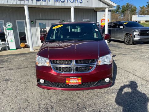 Used 2020 Dodge Grand Caravan SXT FWD image 10