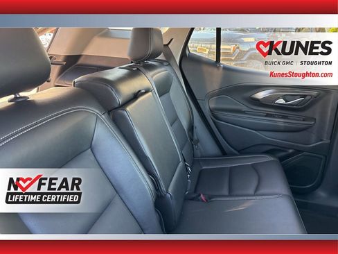 Used 2024 GMC Terrain SLT image 44