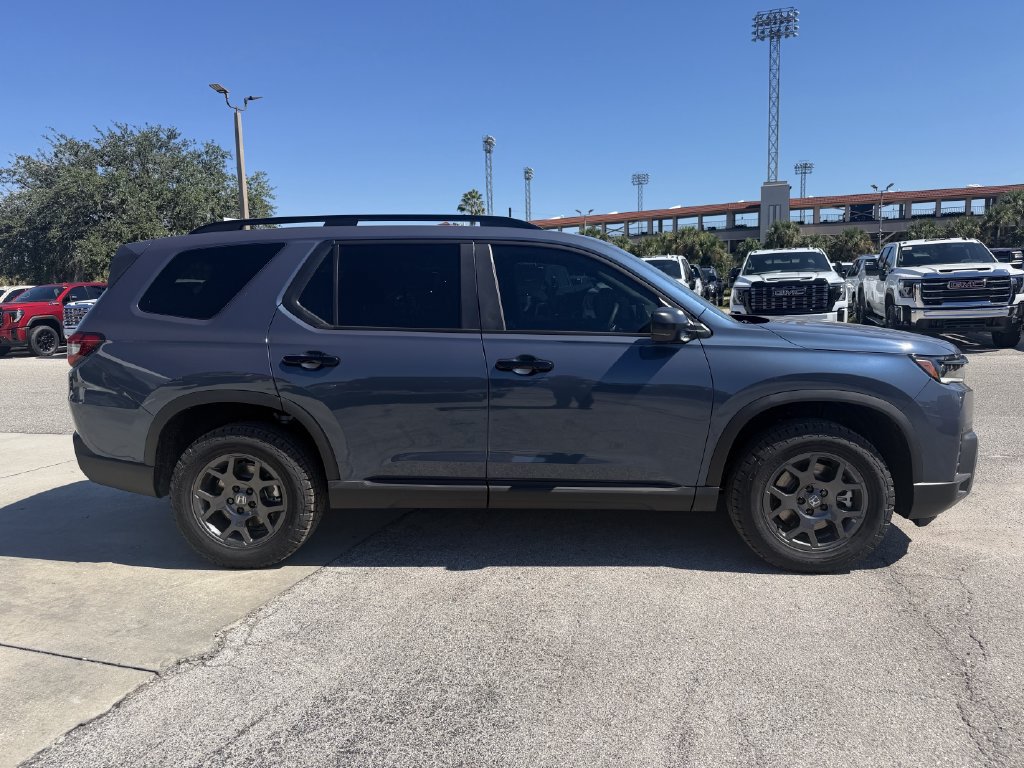 New 2026 Honda Pilot TrailSport image 3