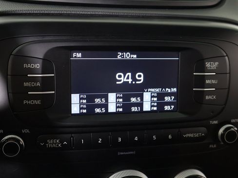 Used 2018 Kia Soul image 35