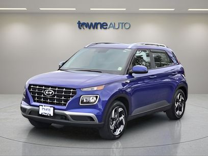 Used 2023 Hyundai Venue Limited w/ Cargo Package