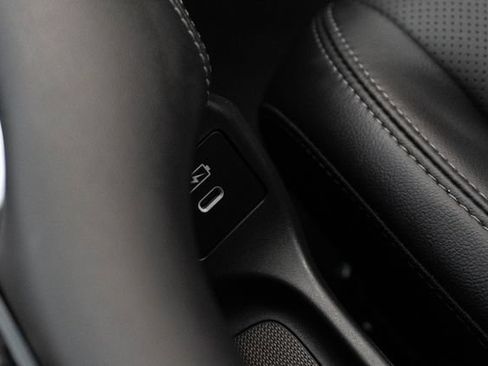 Used 2025 Honda HR-V EX-L image 13