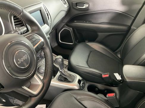 Used 2019 Jeep Compass Latitude w/ Popular Equipment Group image 12