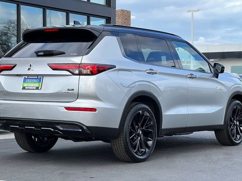 New 2025 Mitsubishi Outlander SEL Black Edition image 5