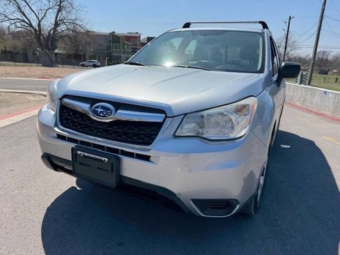 Used 2014 Subaru Forester 2.5i image 5