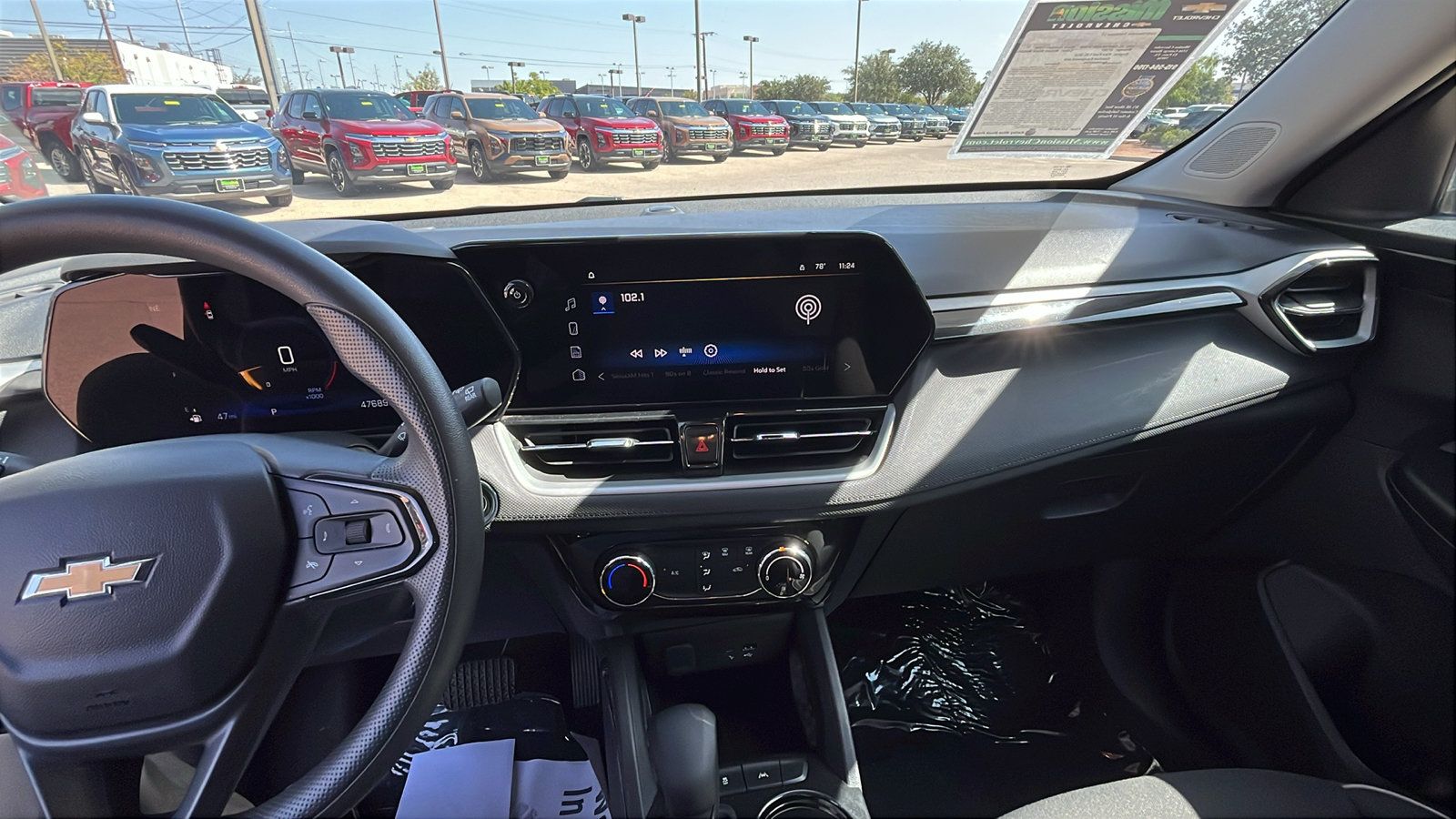 Used 2025 Chevrolet TrailBlazer LT FWD image 19