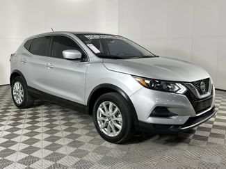Used 2021 Nissan Rogue Sport S video 2