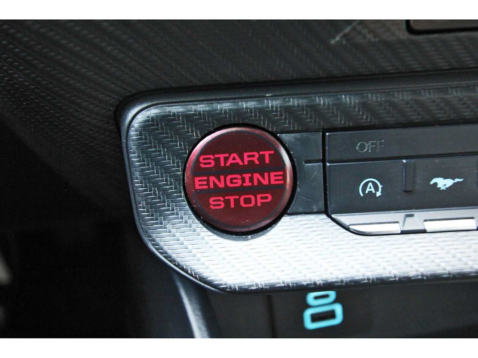 Used 2025 Ford Mustang Coupe RWD image 22