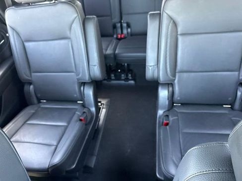 Used 2022 GMC Yukon Denali AWD/4WD image 12