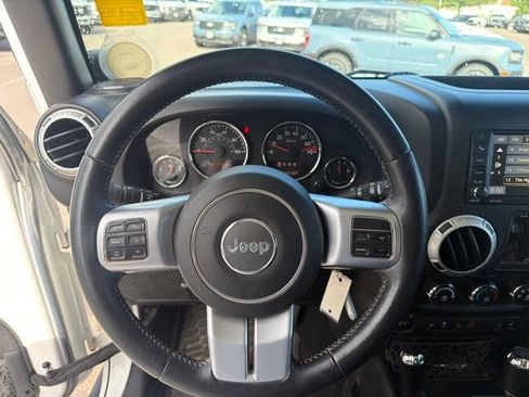 Used 2017 Jeep Wrangler Unlimited Rubicon AWD/4WD image 20