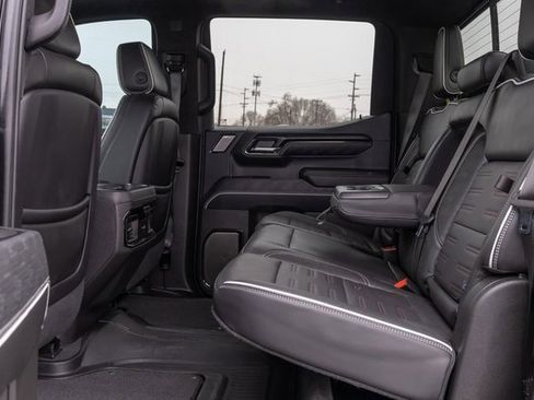 Used 2025 GMC Sierra 1500 AT4X image 8