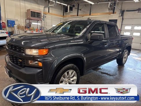 Used 2020 Chevrolet Silverado 1500 Custom w/ Custom Value Package image 1