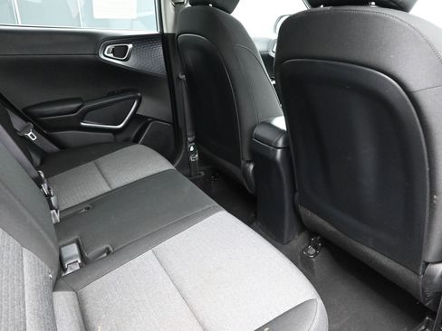 Used 2020 Kia Soul S image 23