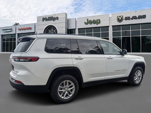 New 2025 Jeep Grand Cherokee L Laredo image 3