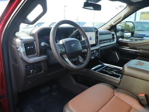 Used 2024 Ford F350 King Ranch w/ FX4 Off-Road Package image 24