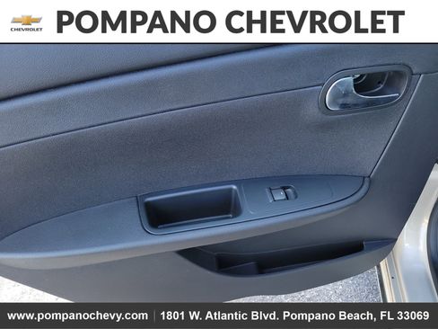 Used 2011 Chevrolet Malibu LT image 19