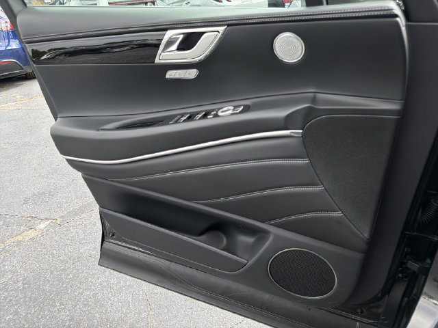 Used 2025 Genesis GV80 2.5T Standard AWD/4WD image 25