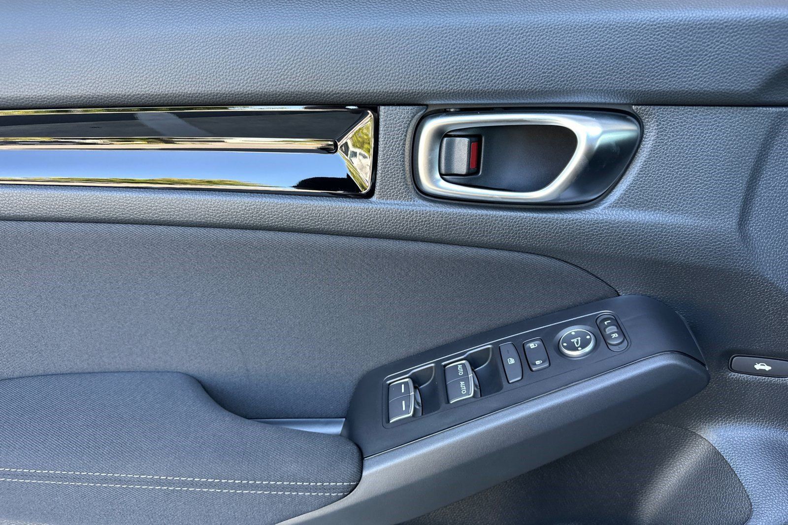 Certified 2026 Honda Civic FWD Hybrid Sedan image 45