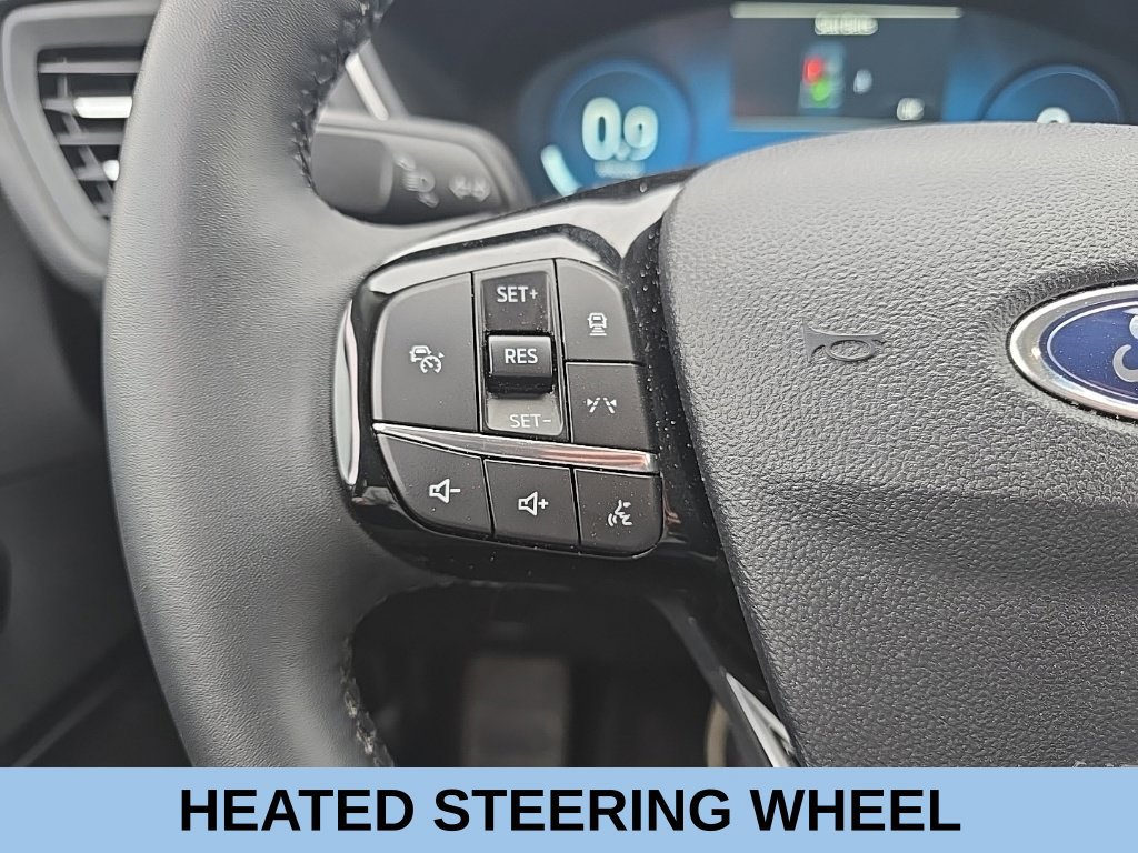 Used 2025 Ford Escape Platinum AWD/4WD image 17