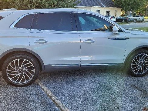 Used 2019 Lincoln Nautilus Reserve image 4