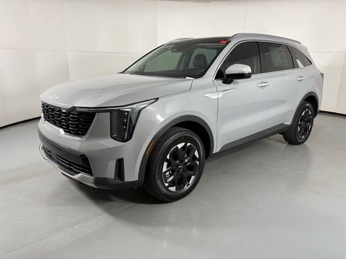 New 2026 Kia Sorento S w/ S Panoramic Sunroof Package AWD/4WD image 4