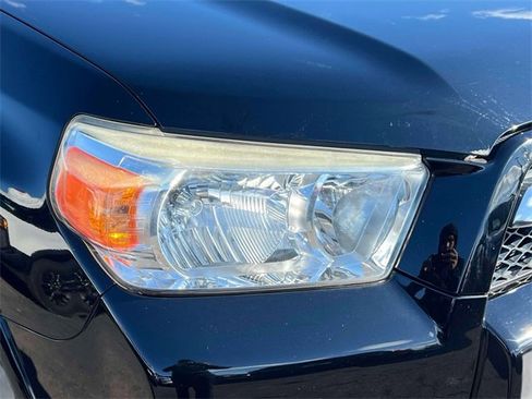 Used 2012 Toyota 4Runner Limited image 12