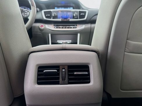Used 2014 Honda Accord EX-L image 31