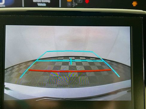 Used 2021 Toyota Prius Prime XLE image 14