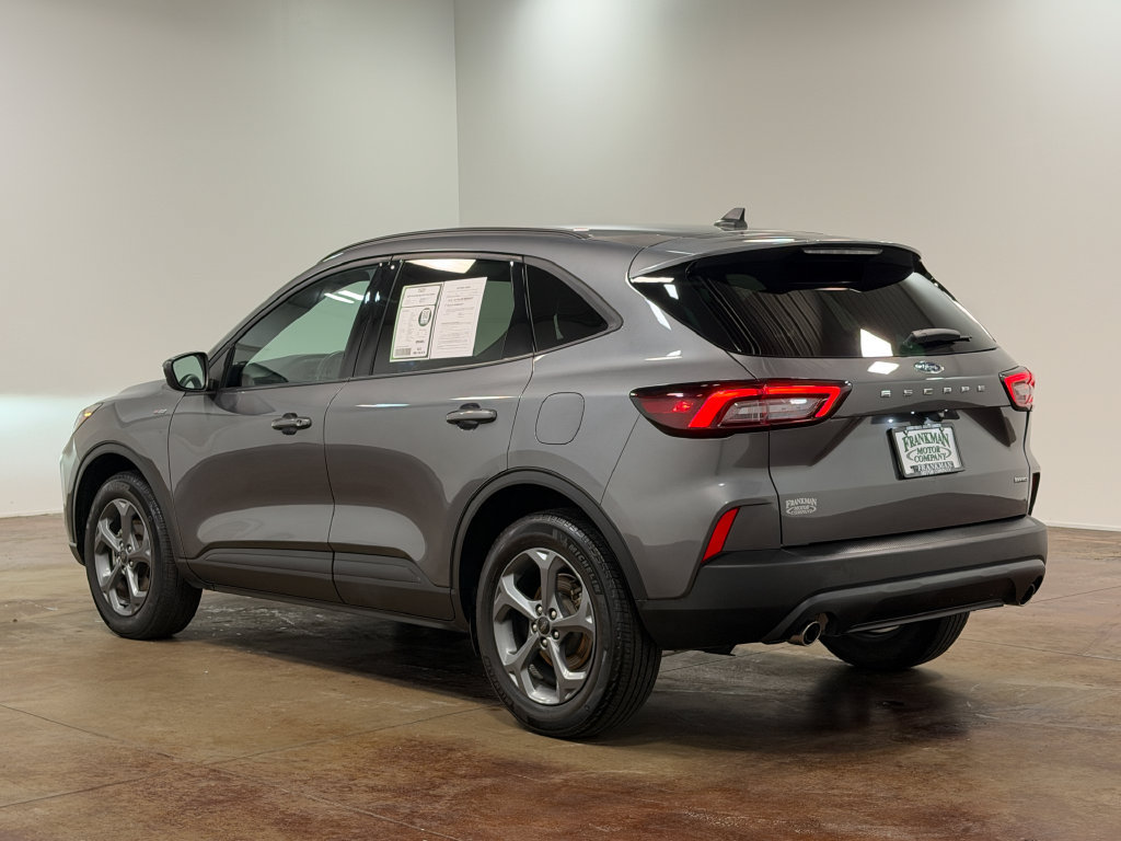 Used 2025 Ford Escape ST-Line Select AWD/4WD image 5