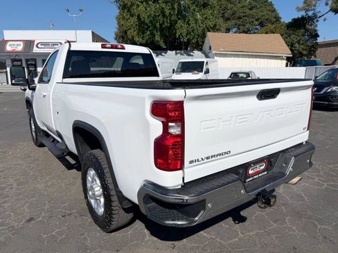 Used 2022 Chevrolet Silverado 2500 LT w/ Convenience Package AWD/4WD image 4