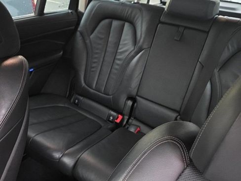 Used 2020 BMW X7 xDrive40i w/ Premium Package AWD/4WD image 7