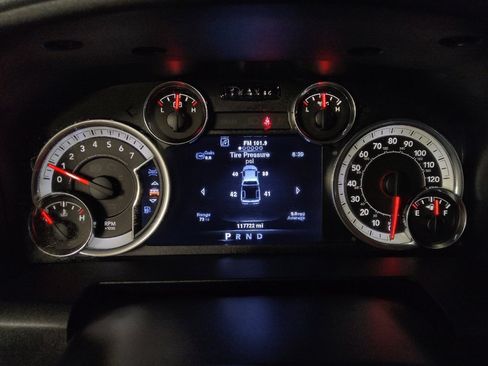 Used 2014 RAM 1500 Big Horn RWD image 23