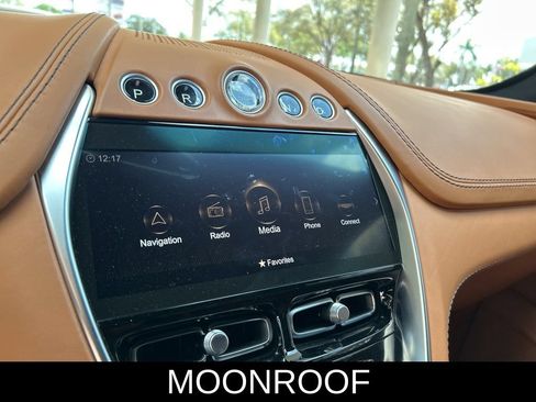 Used 2023 Aston Martin DBX AWD/4WD image 9