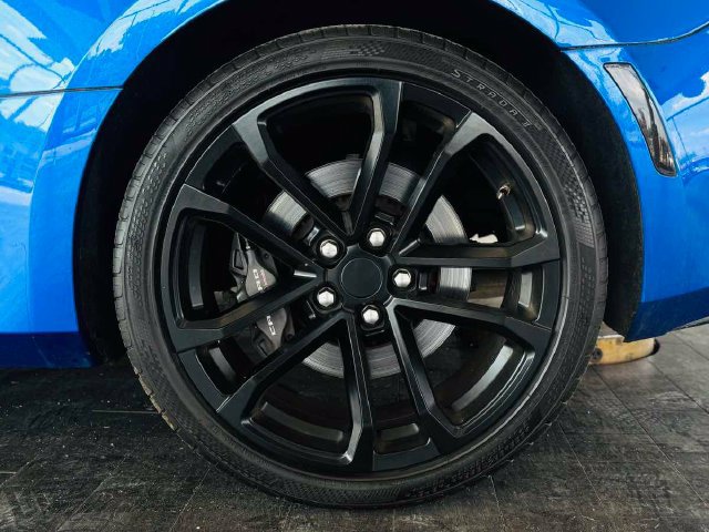Used 2017 Chevrolet Camaro SS RWD image 27