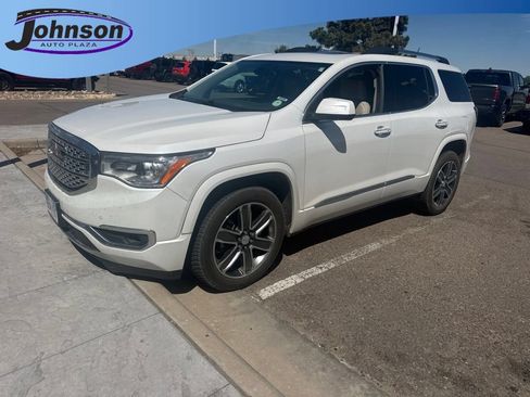 Used 2017 GMC Acadia Denali w/ Technology Package AWD/4WD image 1