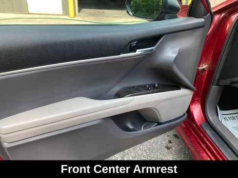 Used 2021 Toyota Camry LE FWD image 13