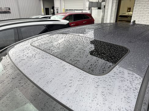 Used 2018 Acura MDX SH-AWD image 12