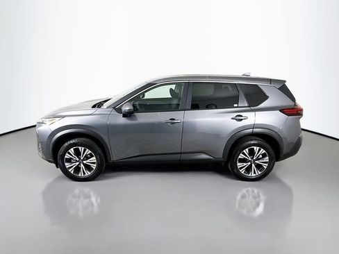 Used 2023 Nissan Rogue SV image 4