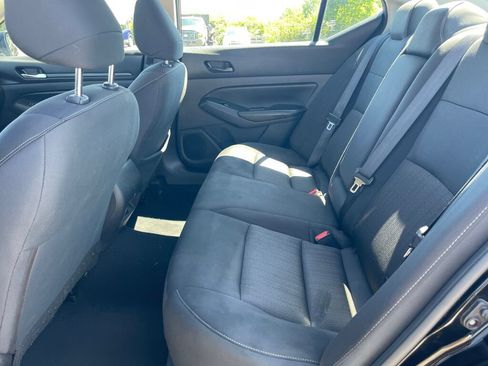 Used 2024 Nissan Altima 2.5 SV FWD image 20