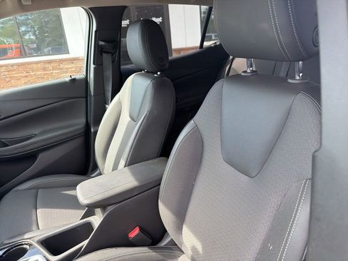 Used 2023 Buick Encore GX Preferred w/ Cold Weather Comfort Package image 3