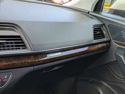 Used 2018 Audi Q5 2.0T Premium image 18