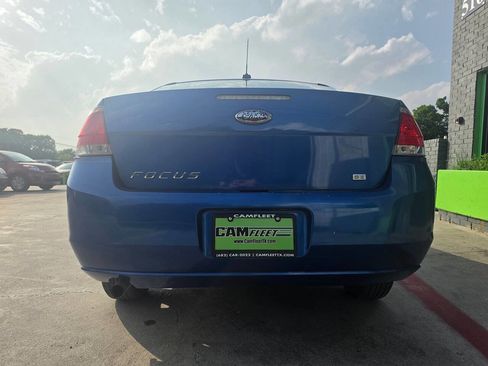 Used 2010 Ford Focus SE FWD image 15