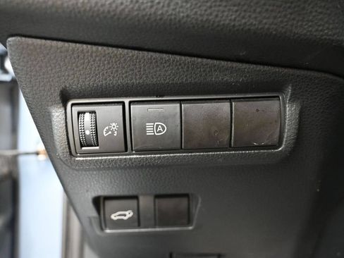 Used 2024 Toyota Corolla Cross XLE w/ Convenience Package AWD/4WD image 30
