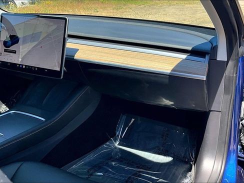 Used 2021 Tesla Model 3 Standard Range Plus RWD image 19