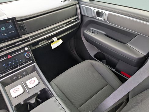 New 2026 Hyundai Santa Fe SE FWD image 16
